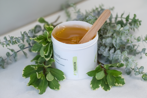 Natura Professional Medium sokeritahna — suosittu ja monikäyttöinen valinta sokerointiin